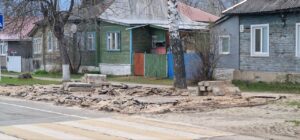 В райцентре Селивановского района реконструируют автобусные остановки